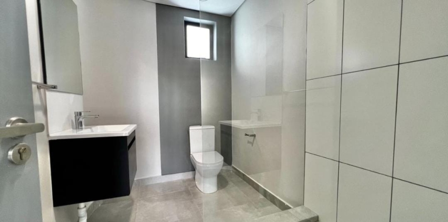To Let 1 Bedroom Property for Rent in Somerset West Western Cape